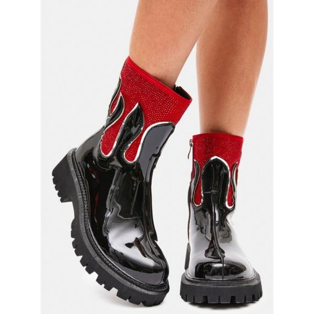 AZALEA WANG FIERCE FIRE ANKLE BOOTS ( BRAND NEW !!!!!!!!! )
